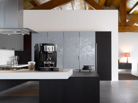 Máy pha cà phê tự động DeLonghi Magnifica S ECAM22.110.B