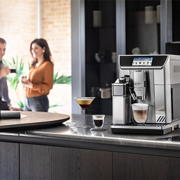 Máy pha cà phê tự động De’Longhi PrimaDonna Elite Experience ECAM650.85.MS